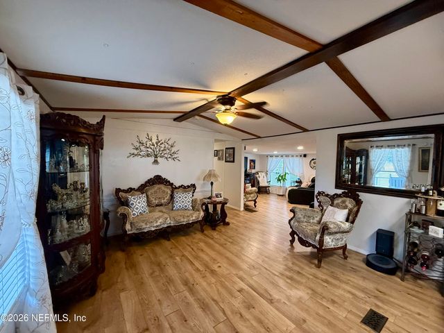 424 NEW JERSEY Avenue, Hawthorne, FL 32640