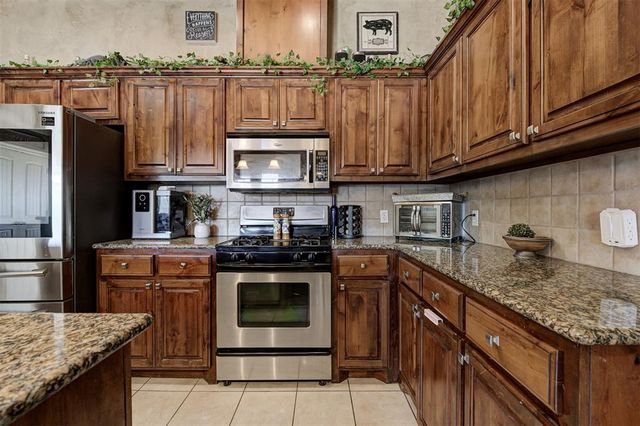 17300 Grey Hawk Lane, Edmond, OK 73012