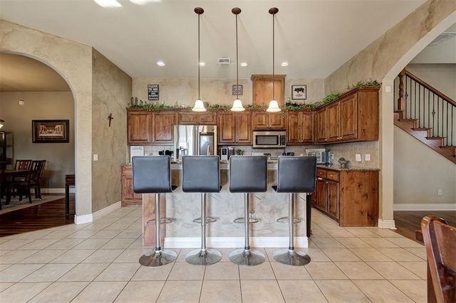 17300 Grey Hawk Lane, Edmond, OK 73012