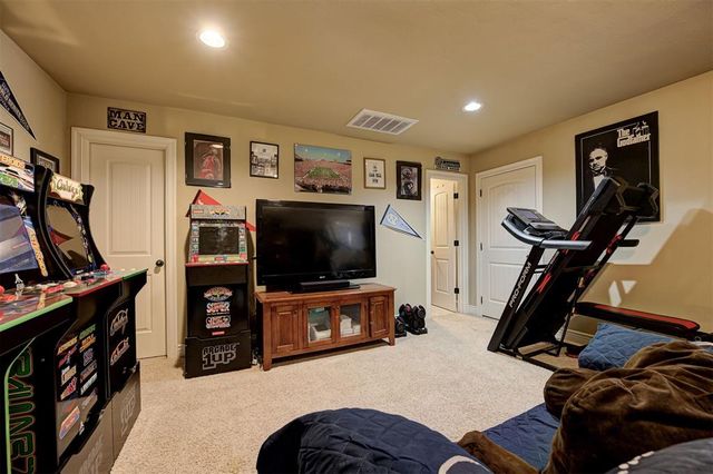 17300 Grey Hawk Lane, Edmond, OK 73012