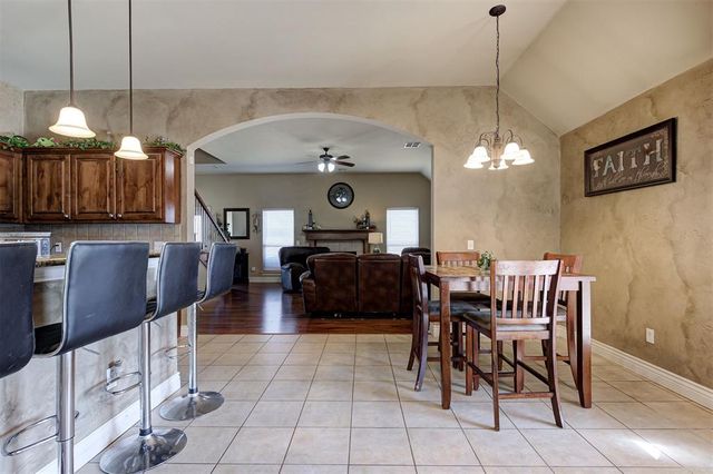 17300 Grey Hawk Lane, Edmond, OK 73012