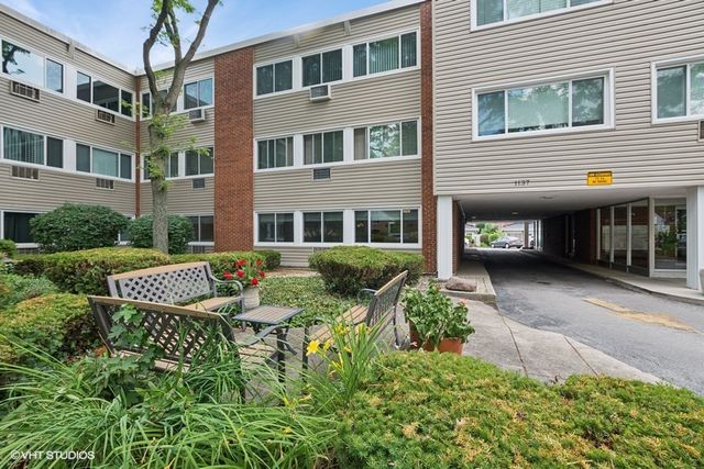 1137 Leavitt Avenue 118, Flossmoor, IL 60422