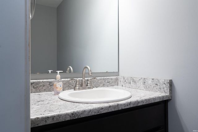 3739 Victoria Lakes Court, New Haven, IN 46774