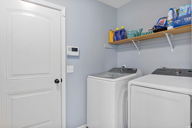3739 Victoria Lakes Court, New Haven, IN 46774