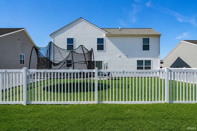 3739 Victoria Lakes Court, New Haven, IN 46774