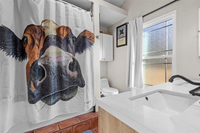 14 Louis Voan Road, Huntsville, TX 77320