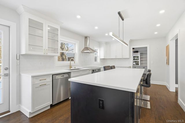 7 Rural Drive, Scarsdale, NY 10583