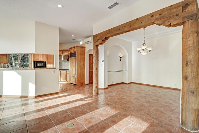 179 Tierra Encantada, Corrales, NM 87048