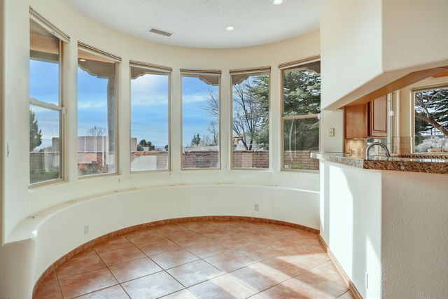 179 Tierra Encantada, Corrales, NM 87048