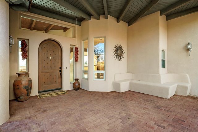 179 Tierra Encantada, Corrales, NM 87048