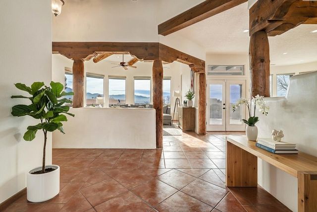 179 Tierra Encantada, Corrales, NM 87048