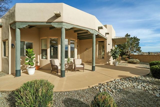 179 Tierra Encantada, Corrales, NM 87048