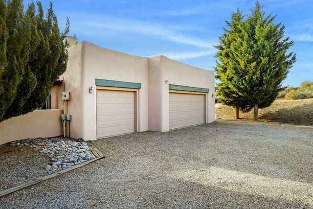 179 Tierra Encantada, Corrales, NM 87048