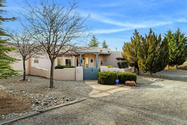 179 Tierra Encantada, Corrales, NM 87048