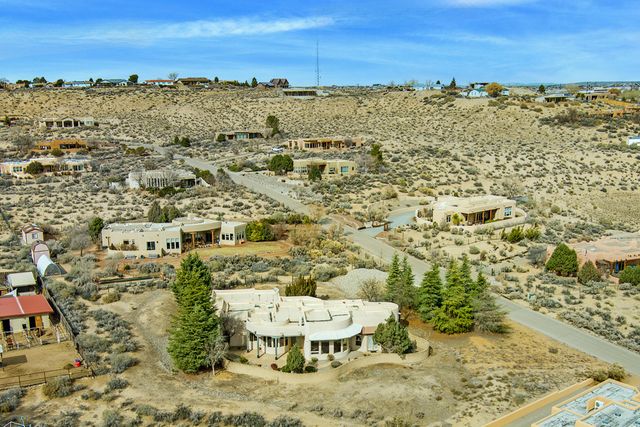 179 Tierra Encantada, Corrales, NM 87048