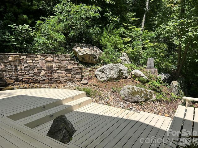 22 Robinhood Road, Asheville, NC 28804