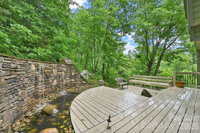 22 Robinhood Road, Asheville, NC 28804