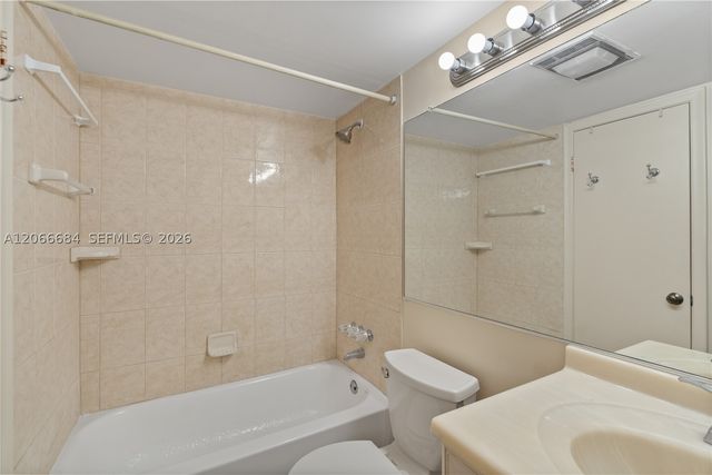 8605 W Sample Rd 306, Coral Springs, FL 33065