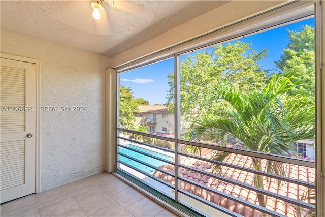8605 W Sample Rd 306, Coral Springs, FL 33065