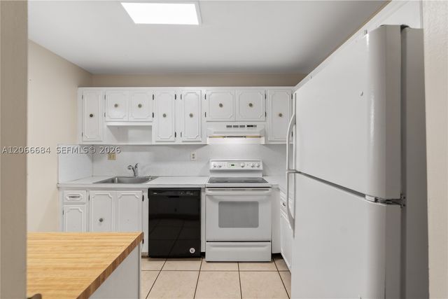 8605 W Sample Rd 306, Coral Springs, FL 33065