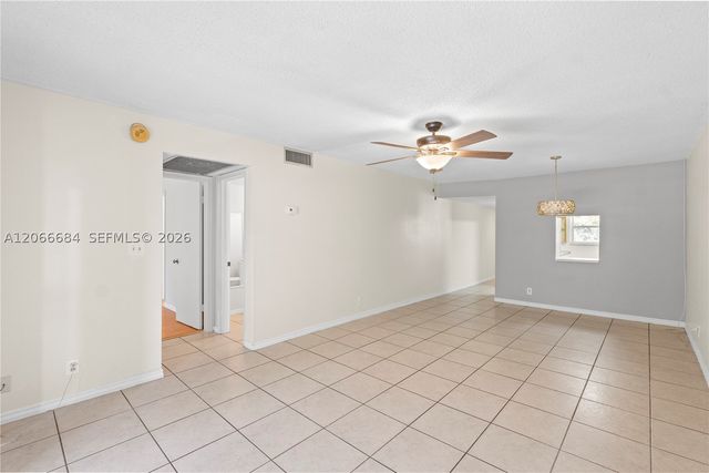 8605 W Sample Rd 306, Coral Springs, FL 33065