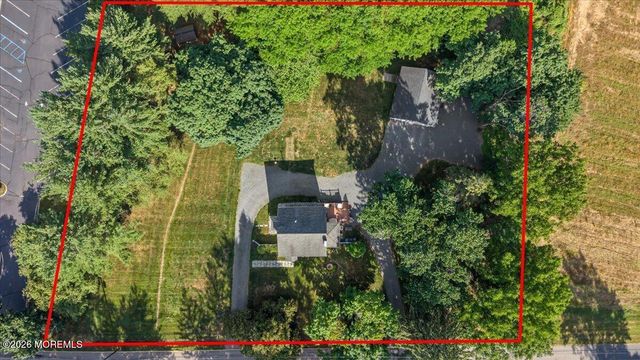 102 Middletown Road, Holmdel, NJ 07733