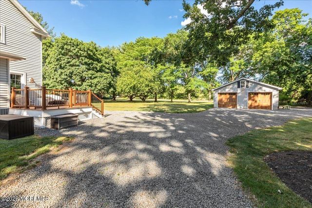 102 Middletown Road, Holmdel, NJ 07733
