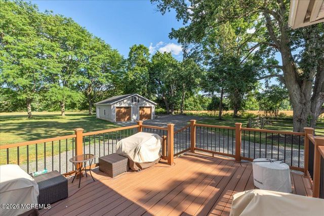 102 Middletown Road, Holmdel, NJ 07733