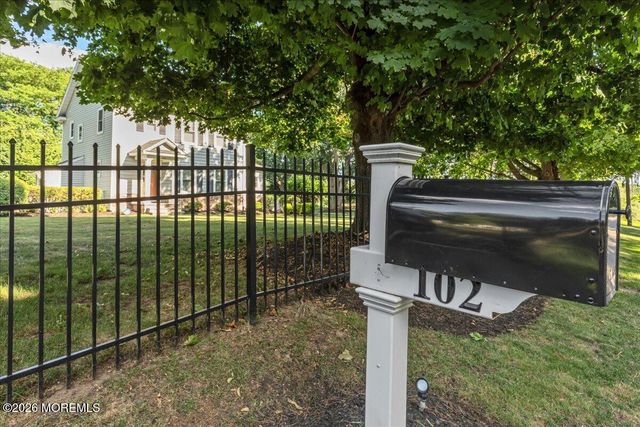 102 Middletown Road, Holmdel, NJ 07733