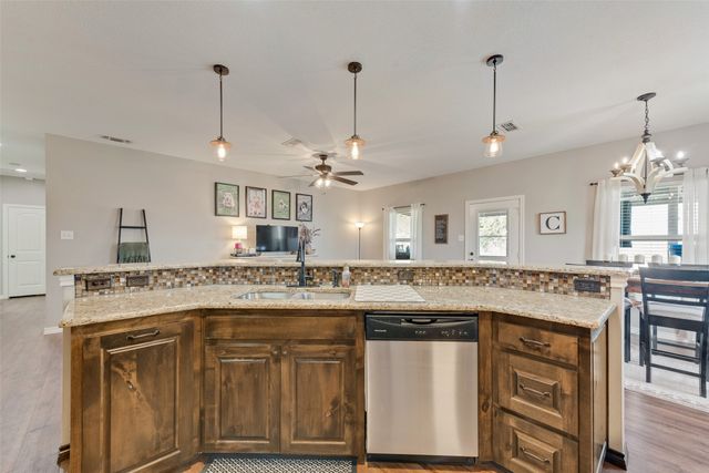 120 Horseshoe Lake Drive, Edgewood, TX 75117