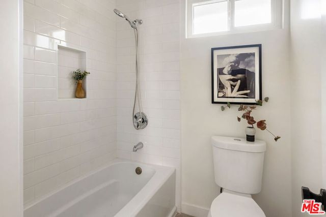 3330 Minto Court, Los Angeles, CA 90032