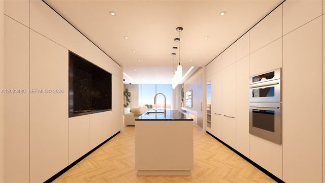 300 Biscayne Blvd Way 1704, Miami, FL 33131