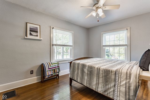 5829 Broadway Street, Indianapolis, IN 46220