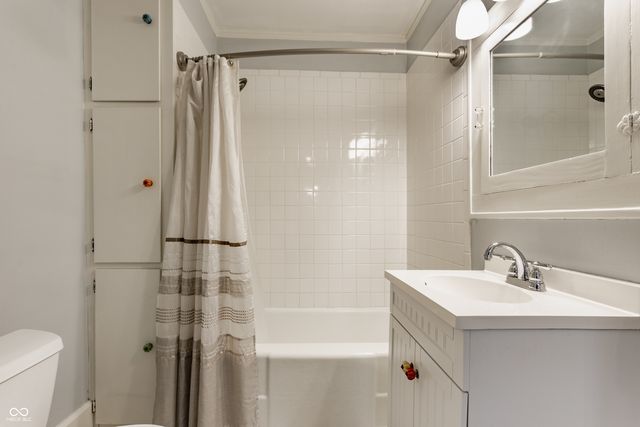 5829 Broadway Street, Indianapolis, IN 46220