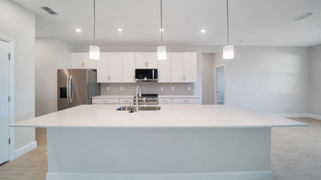 55 Beckner Ln, Palm Coast, FL 32137