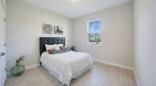 55 Beckner Ln, Palm Coast, FL 32137