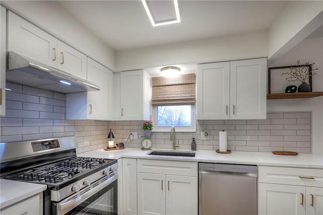 412 Allen Street, Buckner, MO 64016