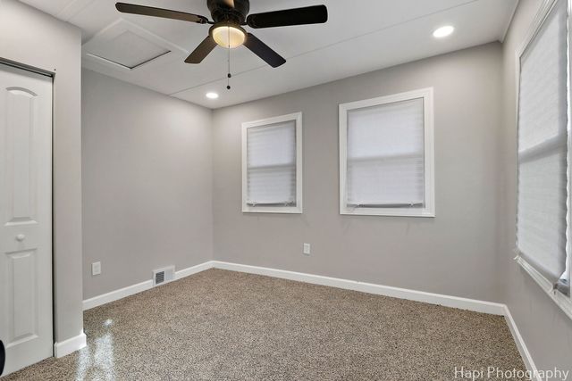 2610 S Thomas Court, Mchenry, IL 60051