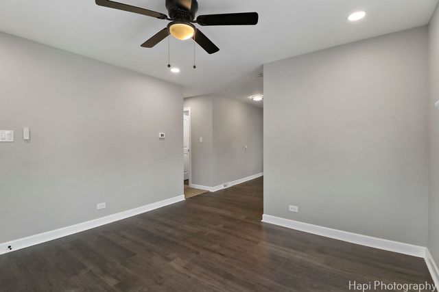 2610 S Thomas Court, Mchenry, IL 60051
