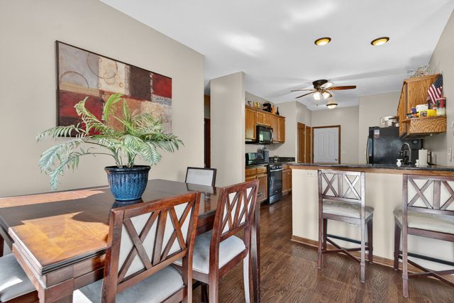 24453 S Blackhawk Drive, Channahon, IL 60410