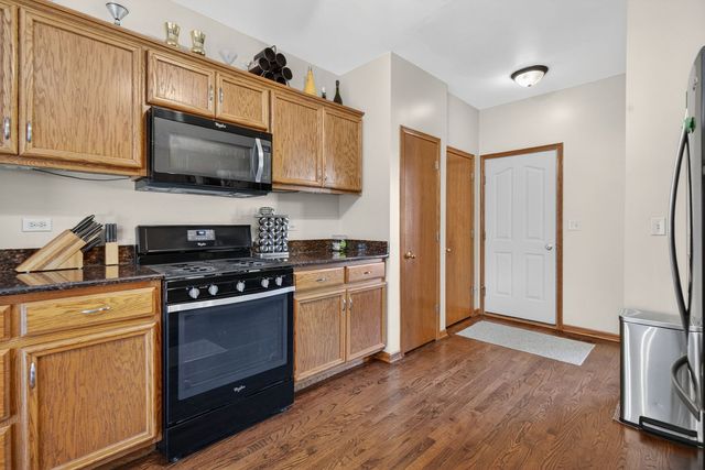 24453 S Blackhawk Drive, Channahon, IL 60410