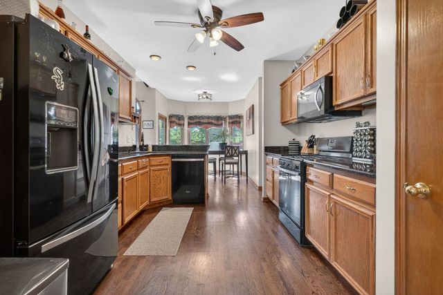 24453 S Blackhawk Drive, Channahon, IL 60410