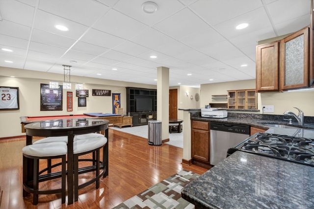 24453 S Blackhawk Drive, Channahon, IL 60410