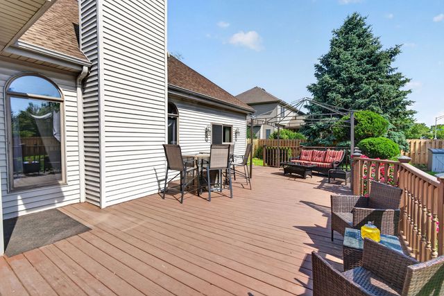 24453 S Blackhawk Drive, Channahon, IL 60410