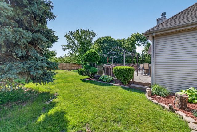 24453 S Blackhawk Drive, Channahon, IL 60410