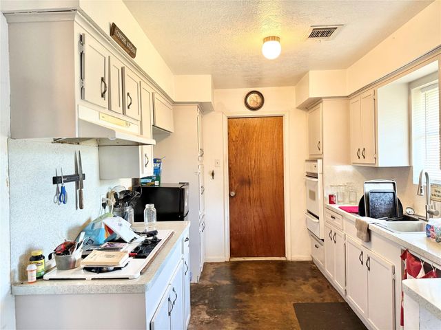 3421 Birch Lane, Deer Park, TX 77536