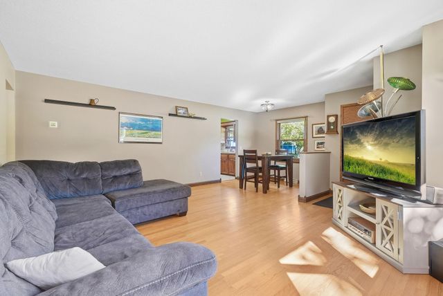 4549 Nevada Avenue N, New Hope, MN 55428