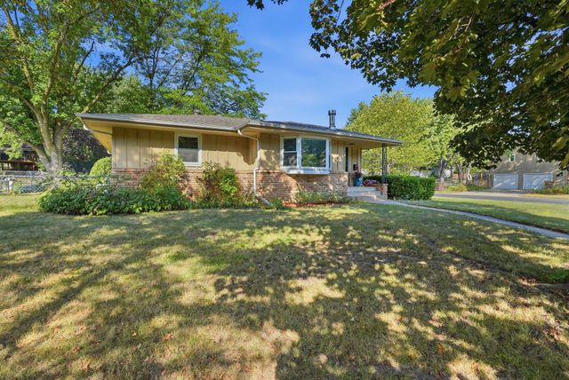 4549 Nevada Avenue N, New Hope, MN 55428