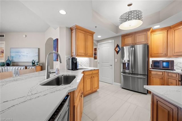 2090 W First ST G807, Fort Myers, FL 33901