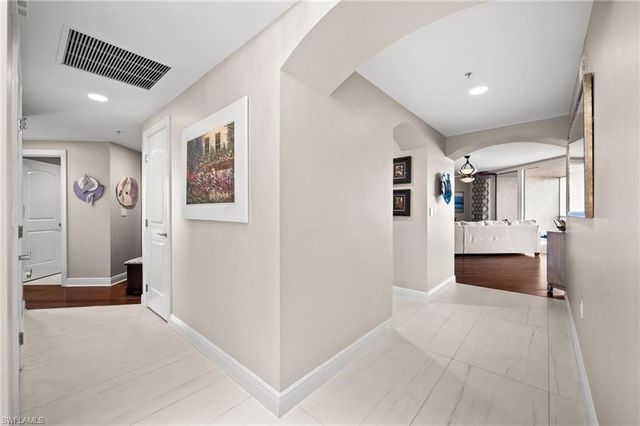 2090 W First ST G807, Fort Myers, FL 33901